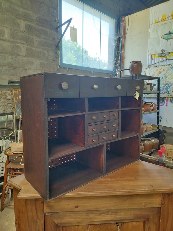 Meuble à tiroirs atelier 