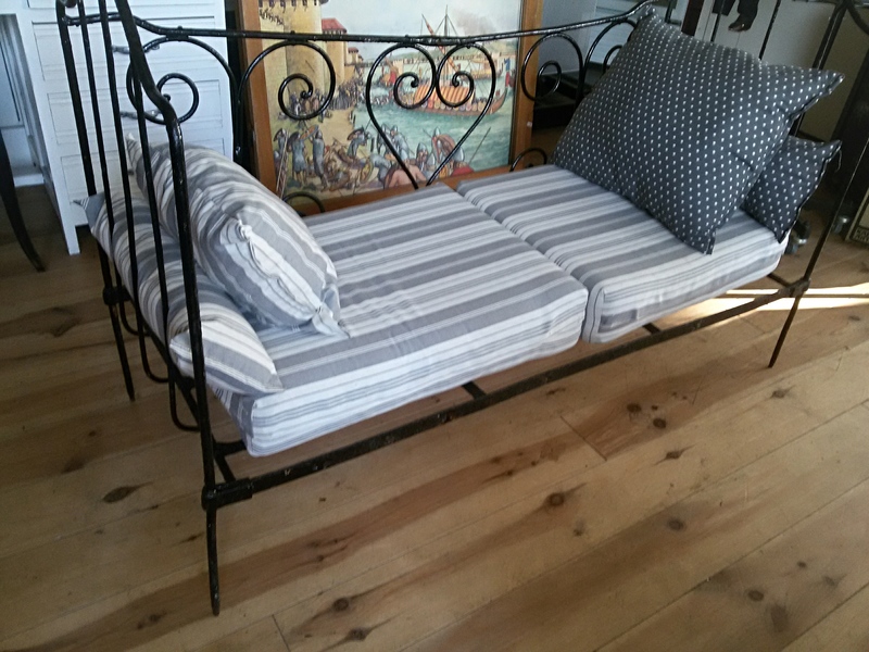 Wrought iron bed